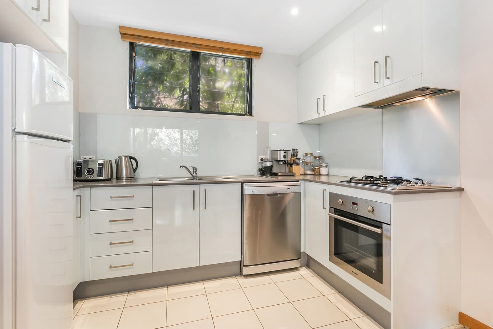 7/89 Queenscliff Road, Queenscliff  NSW 2096, Queenscliff - Thumbnail 2
