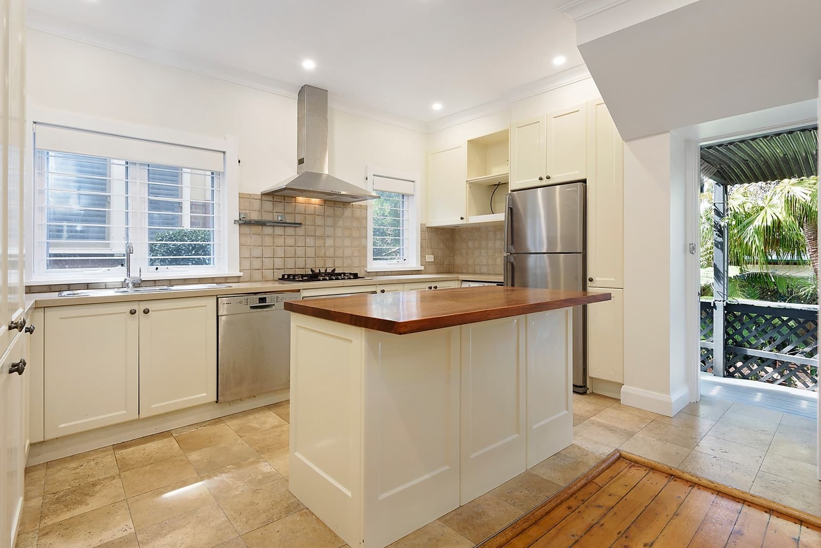 30A Birkley Road, Manly  NSW 2095, Manly - Thumbnail 2