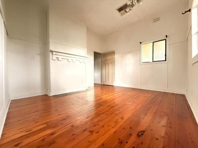 21 Clarinda Street, Parkes NSW, Parkes - Thumbnail 3
