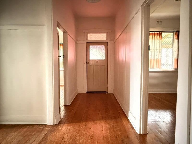 21 Clarinda Street, Parkes NSW, Parkes - Thumbnail 4