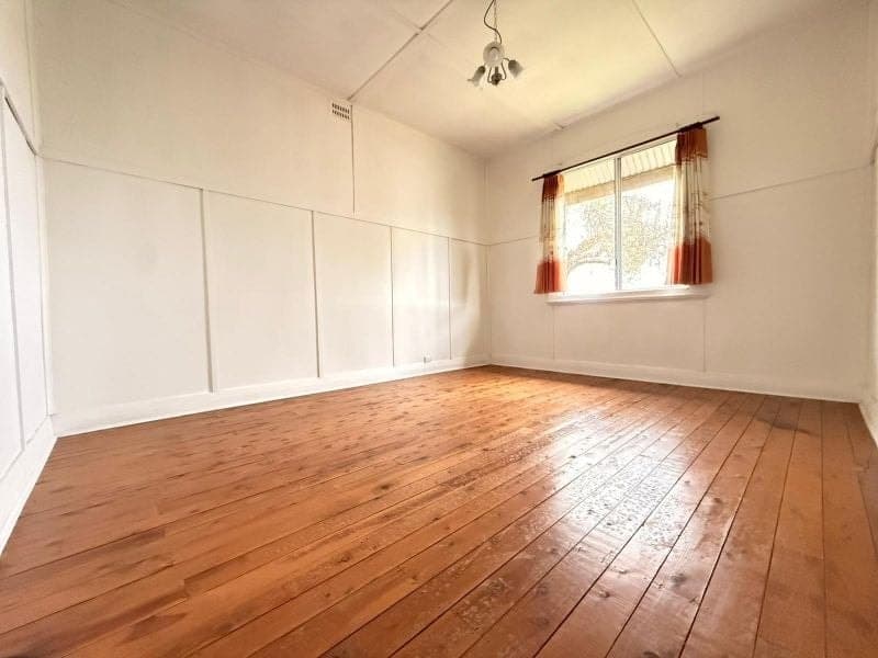 21 Clarinda Street, Parkes NSW, Parkes - Thumbnail 8