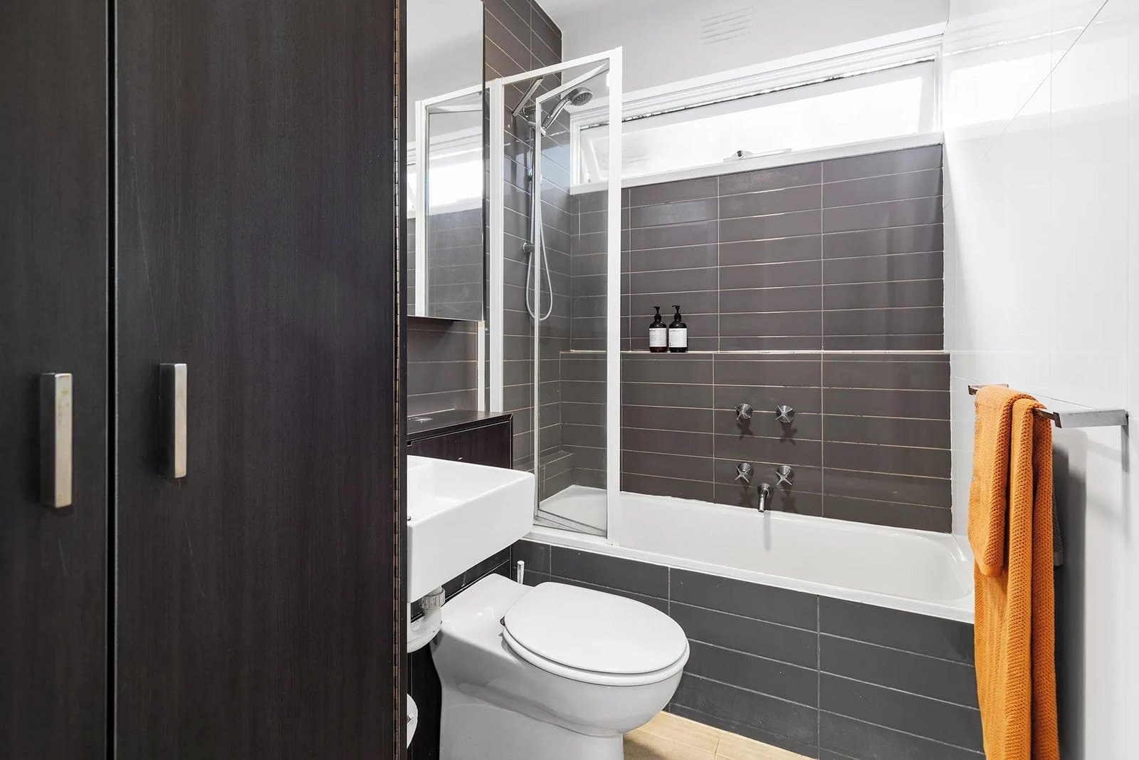 2/13a Hartpury Avenue, Elwood, Elwood - Thumbnail 4