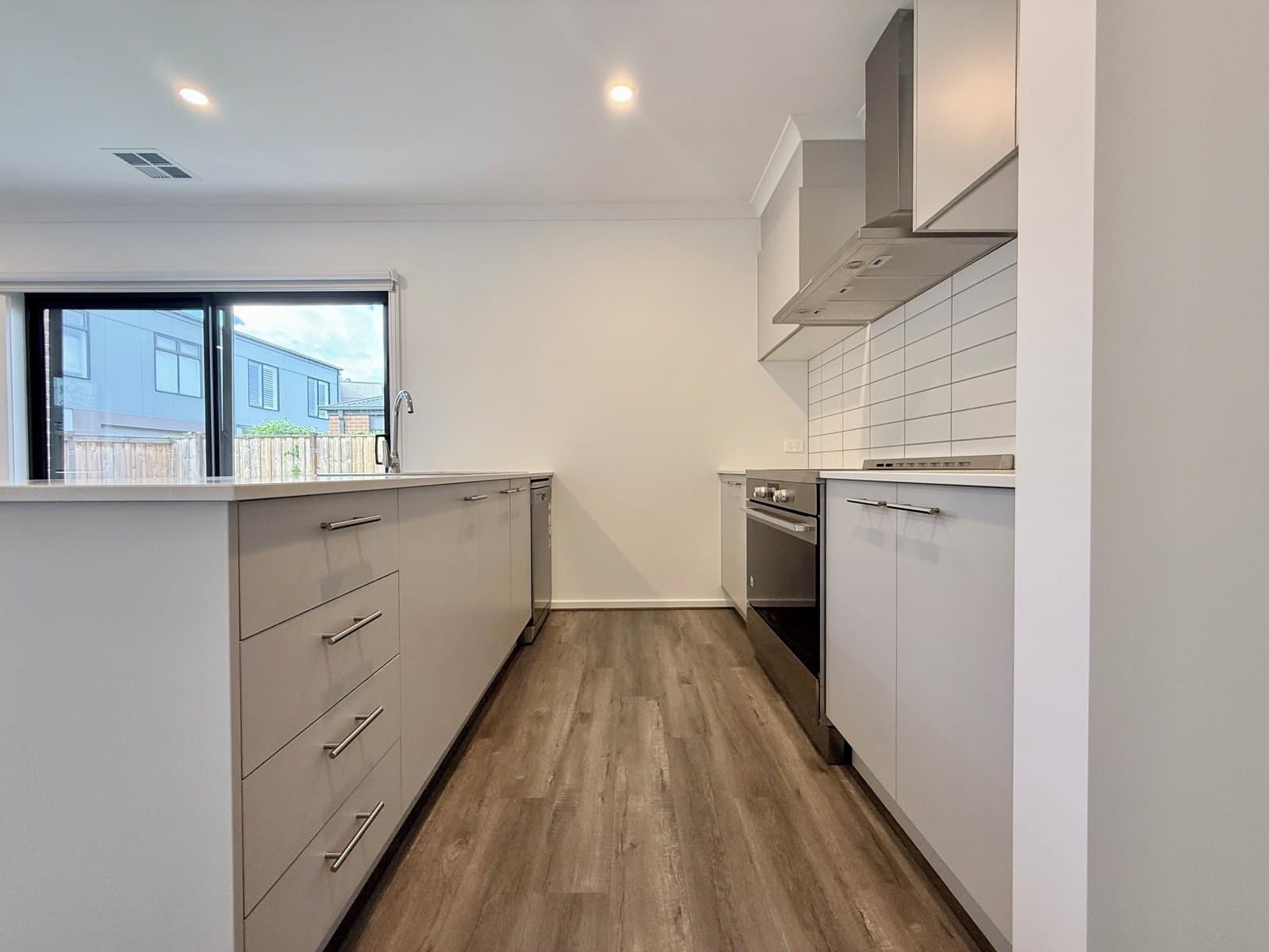 29 Frost Drive, Charlemont, Charlemont - Thumbnail 2