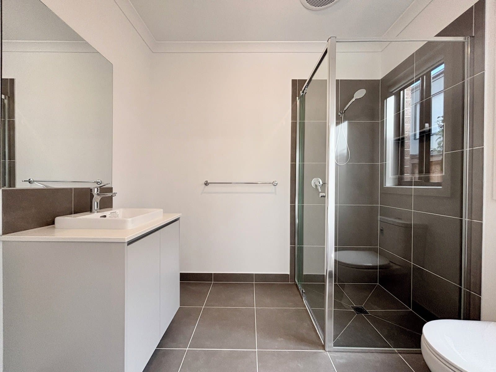 29 Frost Drive, Charlemont, Charlemont - Thumbnail 7