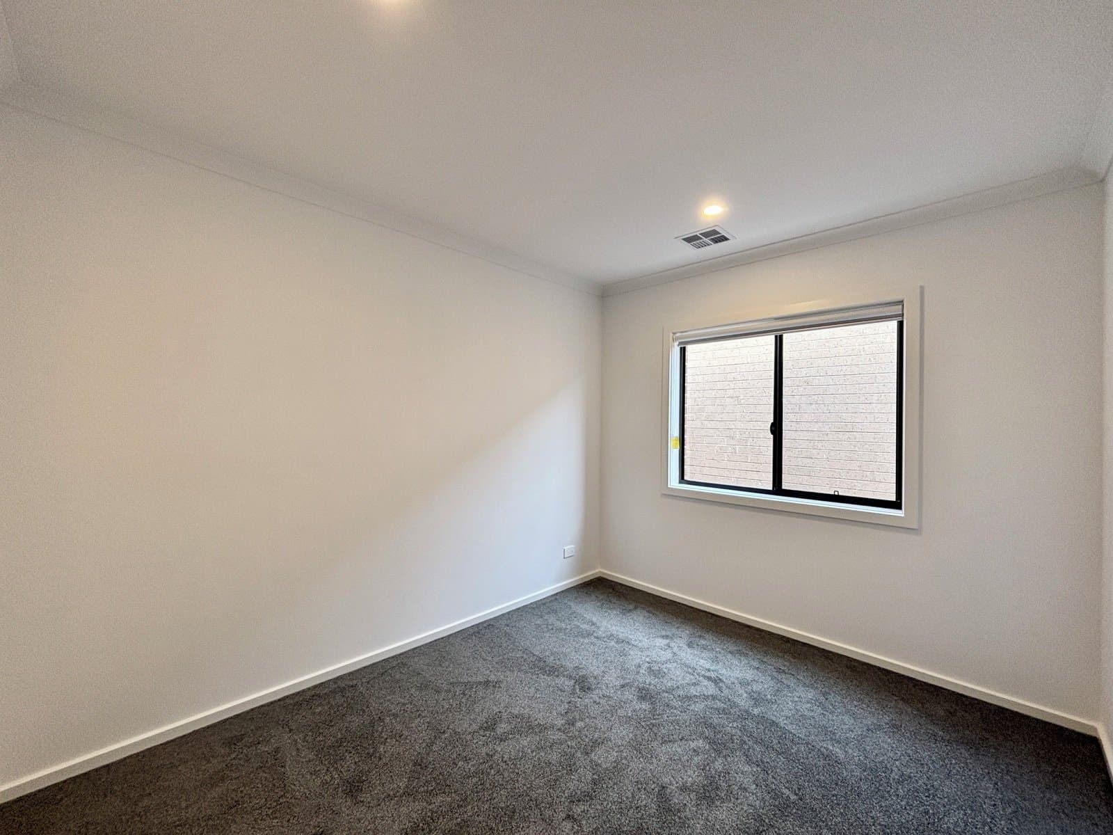 29 Frost Drive, Charlemont, Charlemont - Thumbnail 8