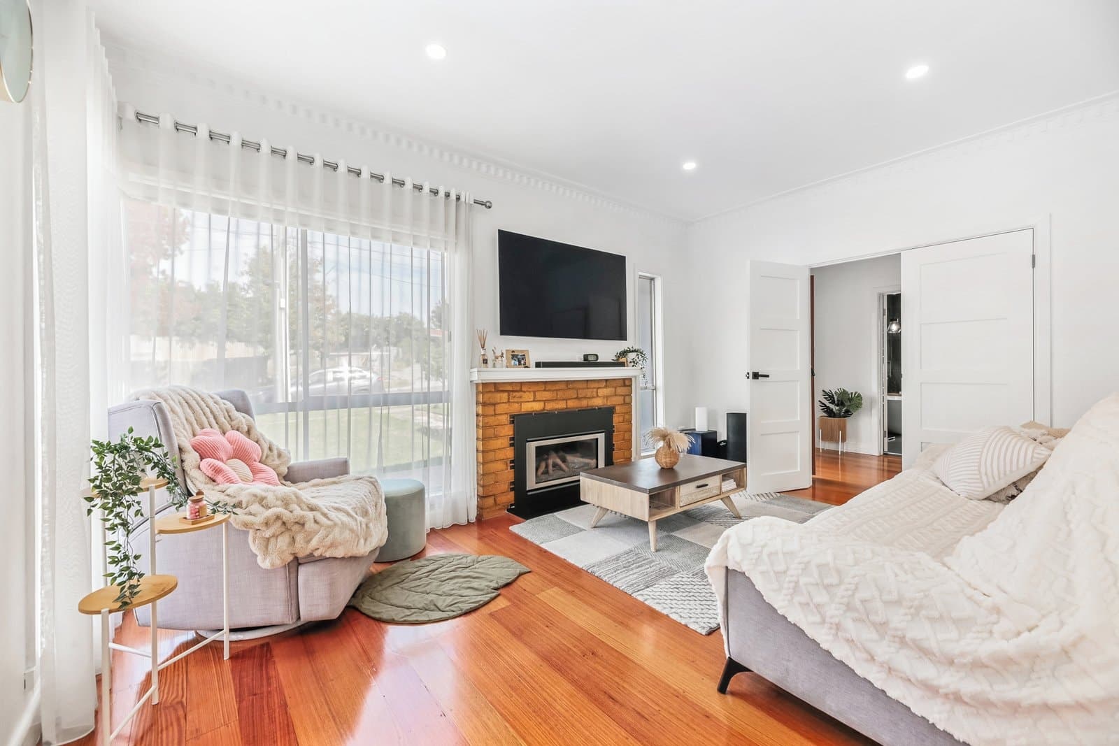 61 Ivanhoe Grove, Malvern East, Malvern East - Image 1
