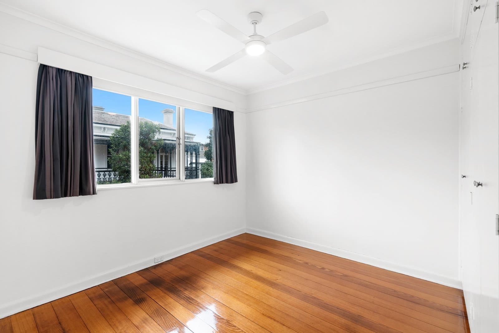 11/26a Acland Street, St Kilda, St Kilda - Thumbnail 7