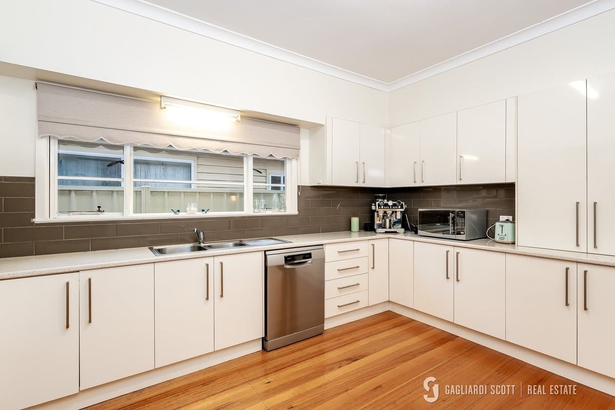 13 McCormack Avenue, Shepparton, Shepparton - Thumbnail 6