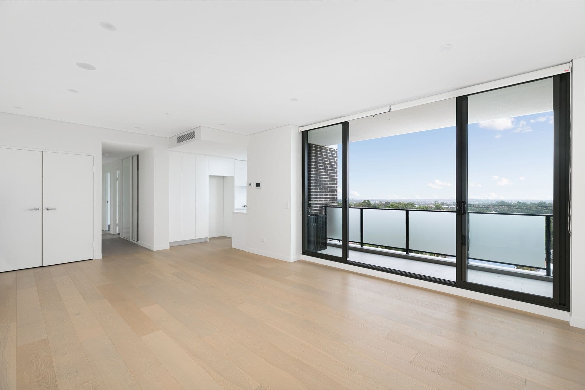 505/102-104 Caldarra Avenue, ENGADINE, Engadine - Thumbnail 3