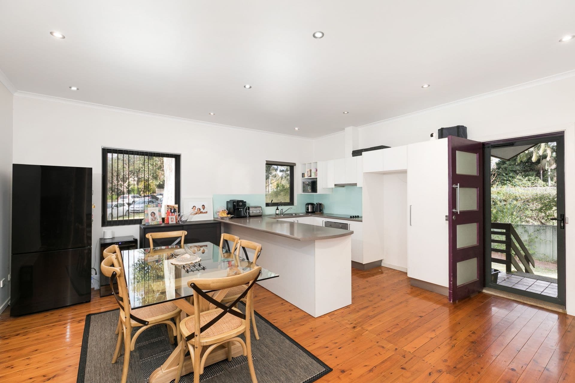 33 Hinkler Avenue, CARINGBAH, Caringbah - Thumbnail 3
