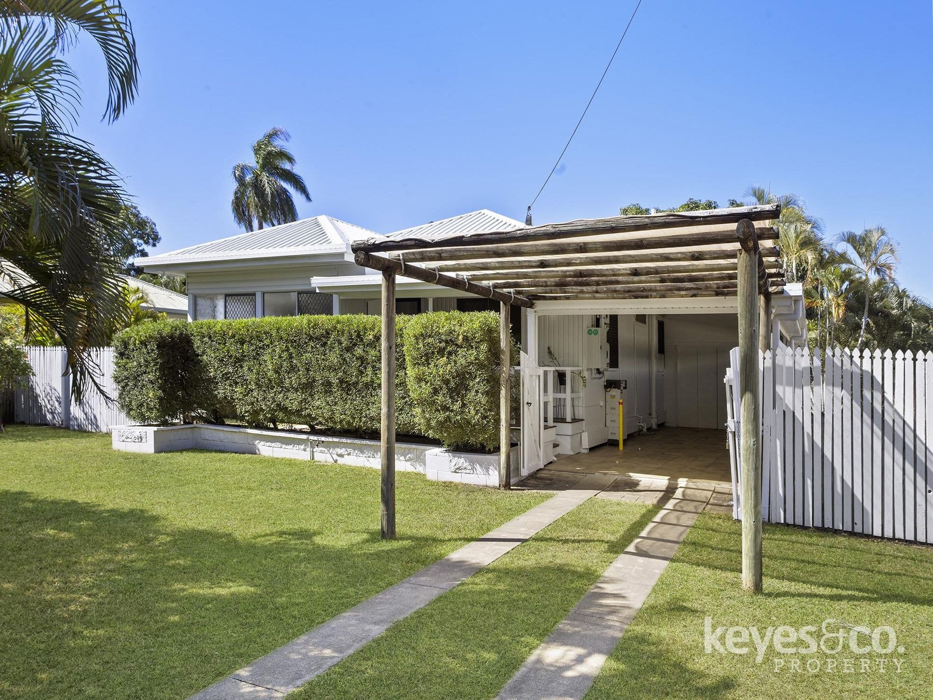 23 Perroux Street, 23 Perroux Street - Thumbnail 7