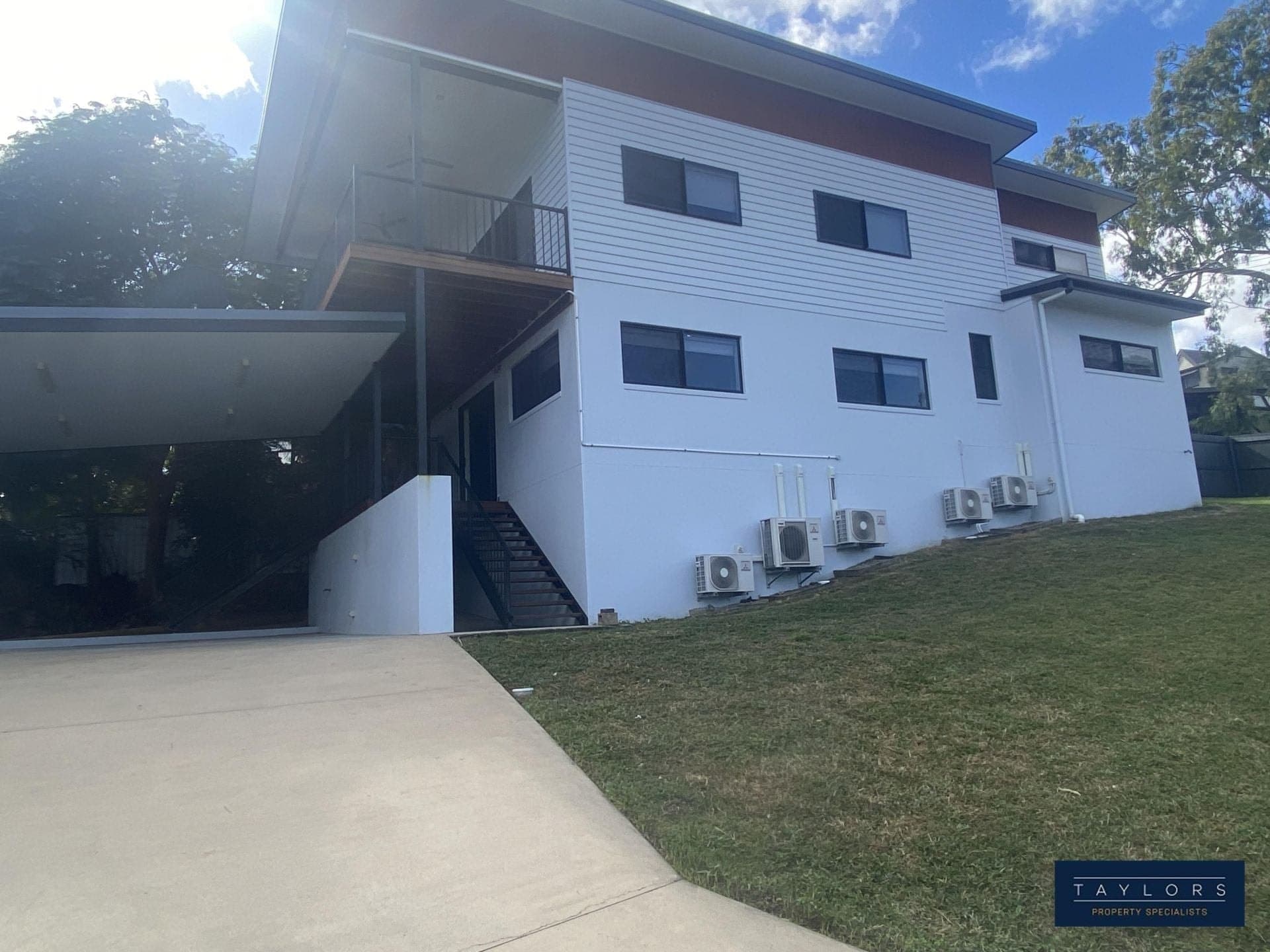 16 Wambiri St Cannonvale QLD, Cannonvale - Thumbnail 2