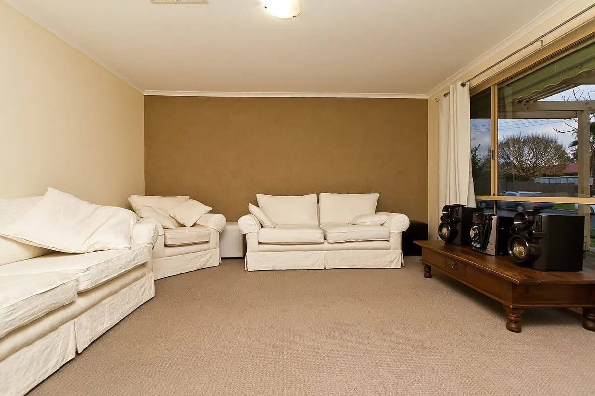 34 Ware Avenue, West Wodonga, VIC, 3690, West Wodonga - Thumbnail 2