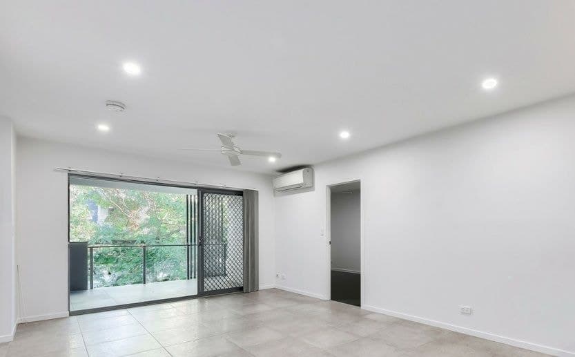 6/11 University Road, MITCHELTON, QLD 4053, Mitchelton - Thumbnail 3
