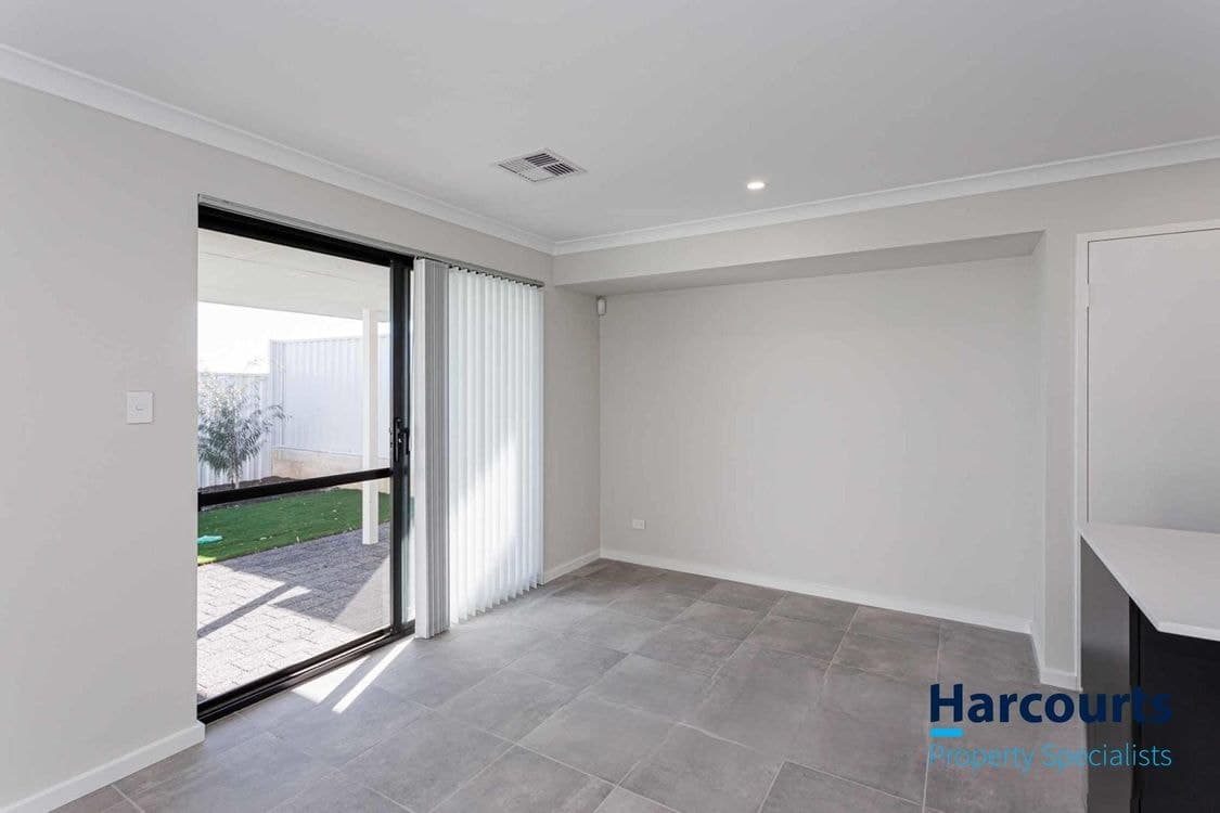 12 Chaudes Road, ALKIMOS, WA 6038, Alkimos - Thumbnail 3