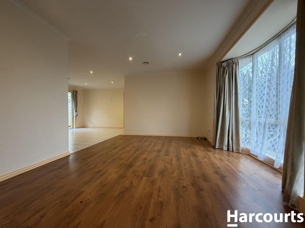 17 Stella Way, HOPPERS CROSSING, VIC 3029, Hoppers Crossing - Thumbnail 2