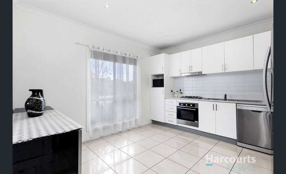 2/10 Bursaria Place, Craigieburn, VIC 3064, Craigieburn - Thumbnail 3