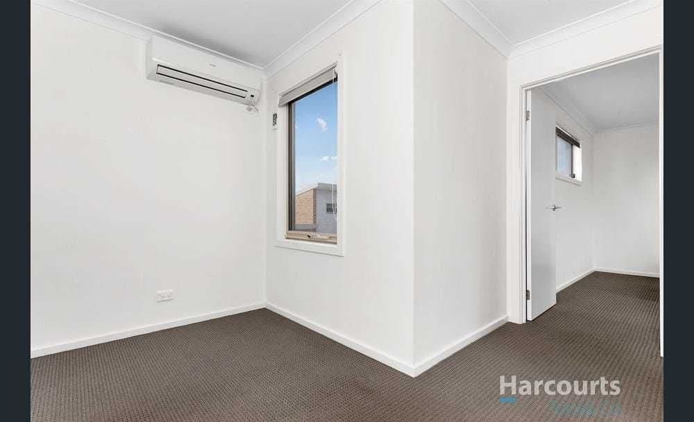 2/10 Bursaria Place, Craigieburn, VIC 3064, Craigieburn - Thumbnail 7