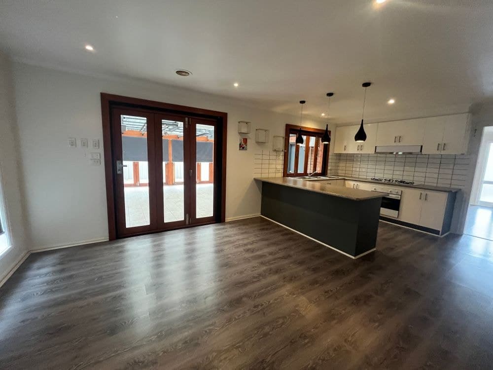 13 Waterside Close, HOPPERS CROSSING, VIC 3029, Hoppers Crossing - Thumbnail 4