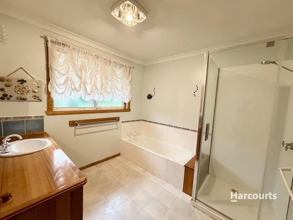 10 Heather Crescent, PARK GROVE, TAS 7320, Park Grove - Thumbnail 6