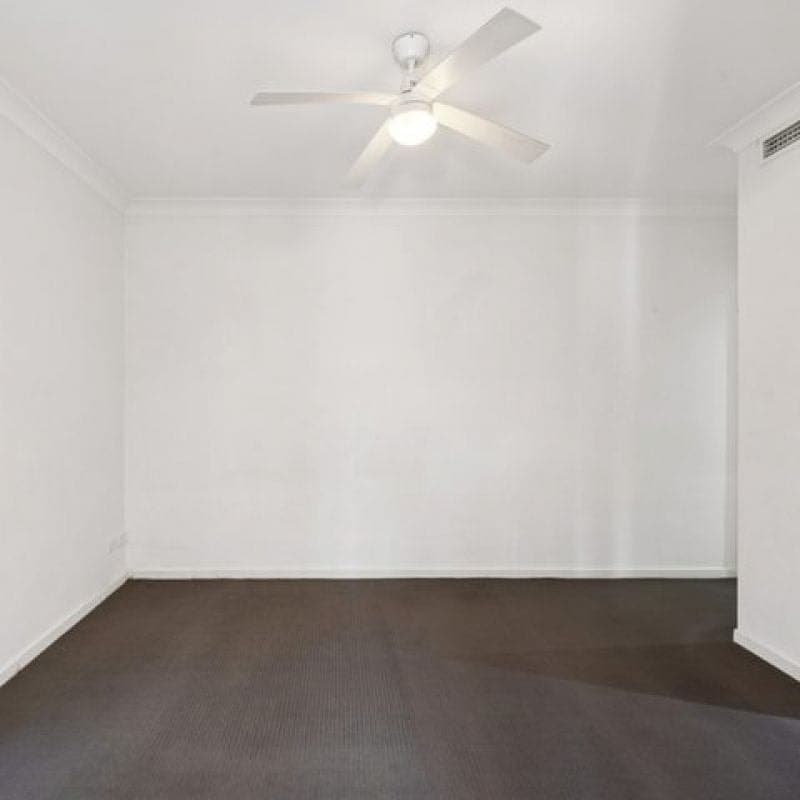 1/84 Falconer Street, Southport - Thumbnail 8