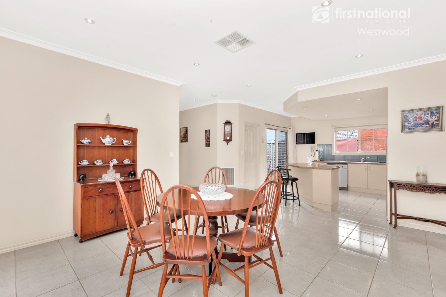 1 Alesia Court, Werribee VIC 3030, Werribee - Thumbnail 3