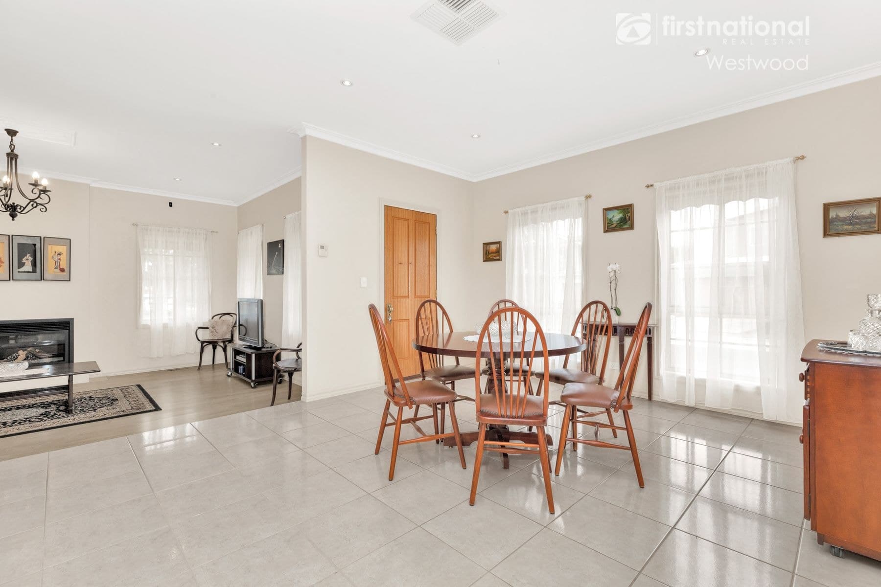 1 Alesia Court, Werribee VIC 3030, Werribee - Thumbnail 5