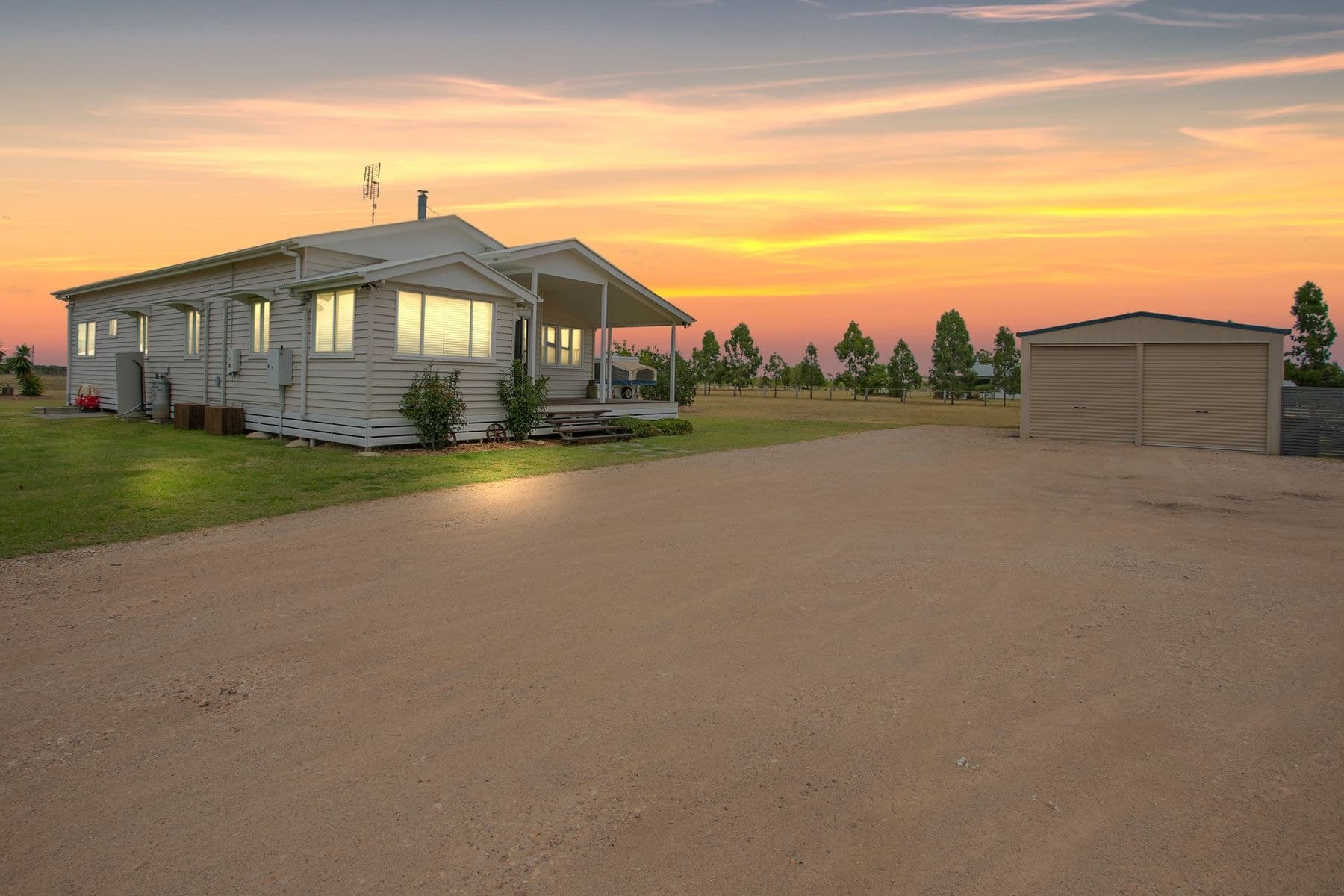 24 Colls Court, Chinchilla QLD 4413, Chinchilla - Thumbnail 2