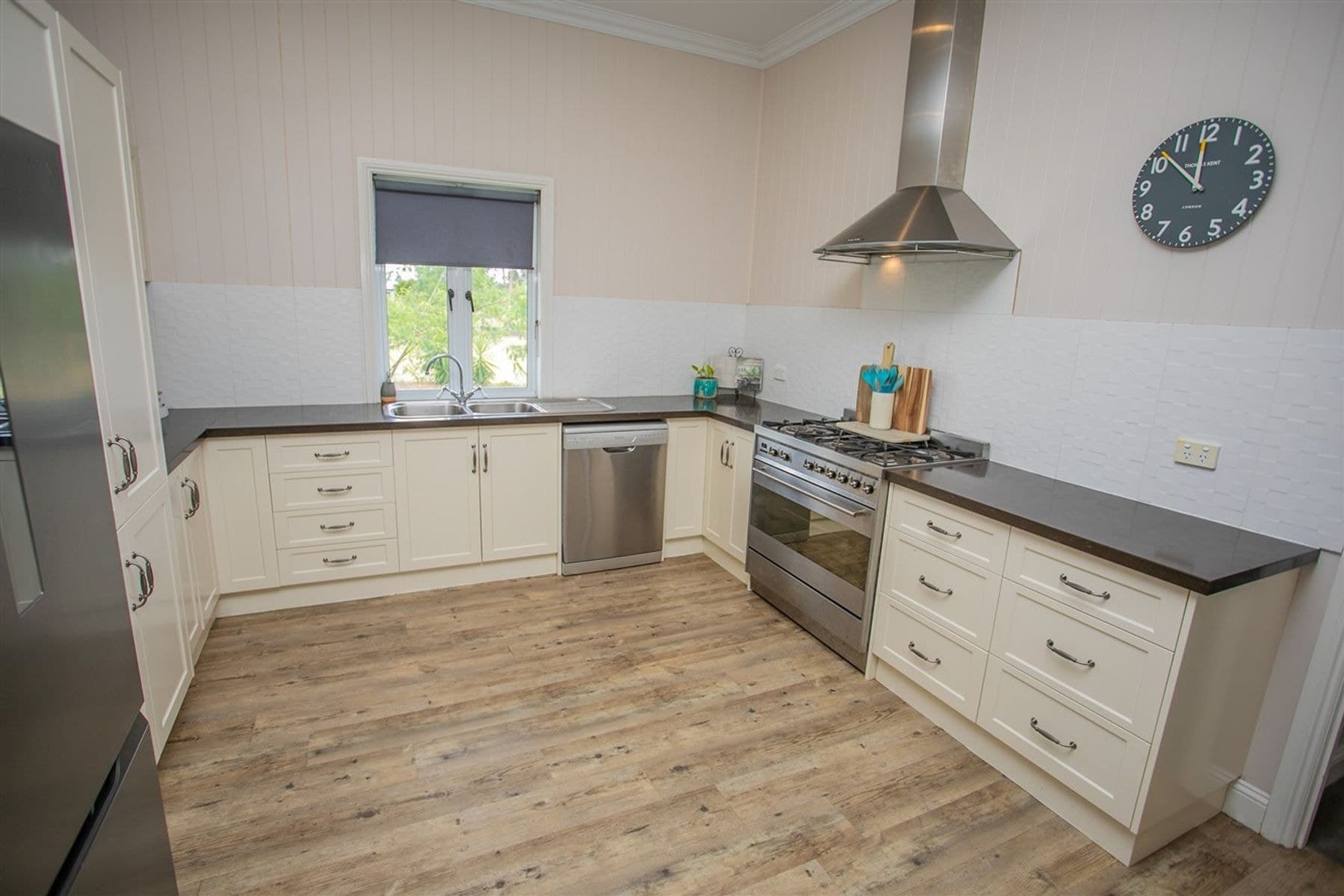 24 Colls Court, Chinchilla QLD 4413, Chinchilla - Thumbnail 6