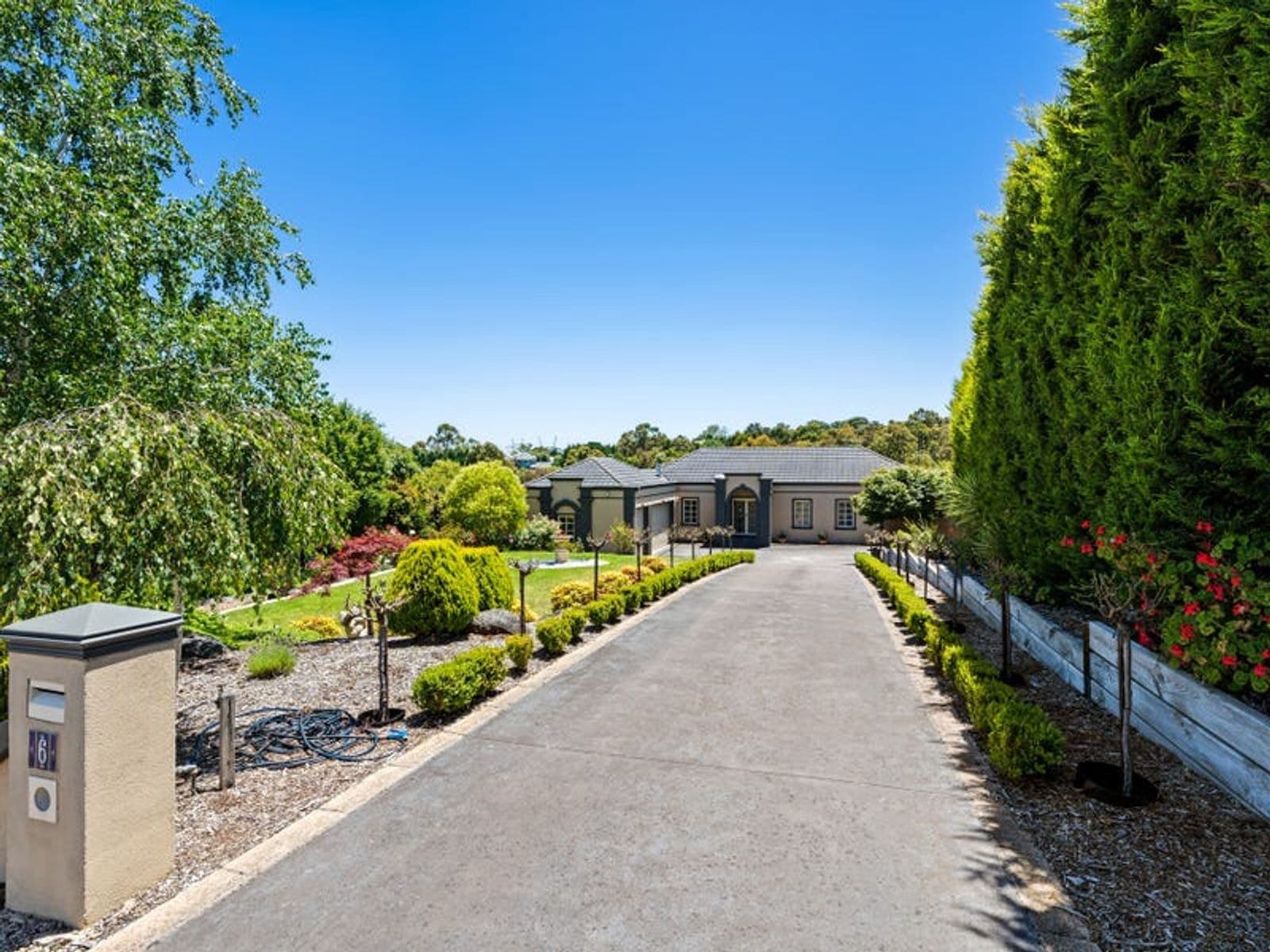 6 Roselillian Court, Warrandyte VIC 3113, Warrandyte - Thumbnail 2