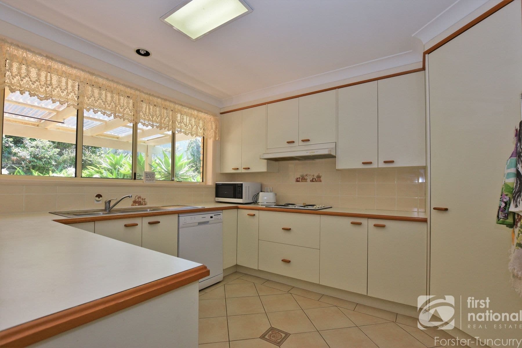 2/44 Mirage Drive, Tuncurry NSW 2428, Tuncurry - Thumbnail 8