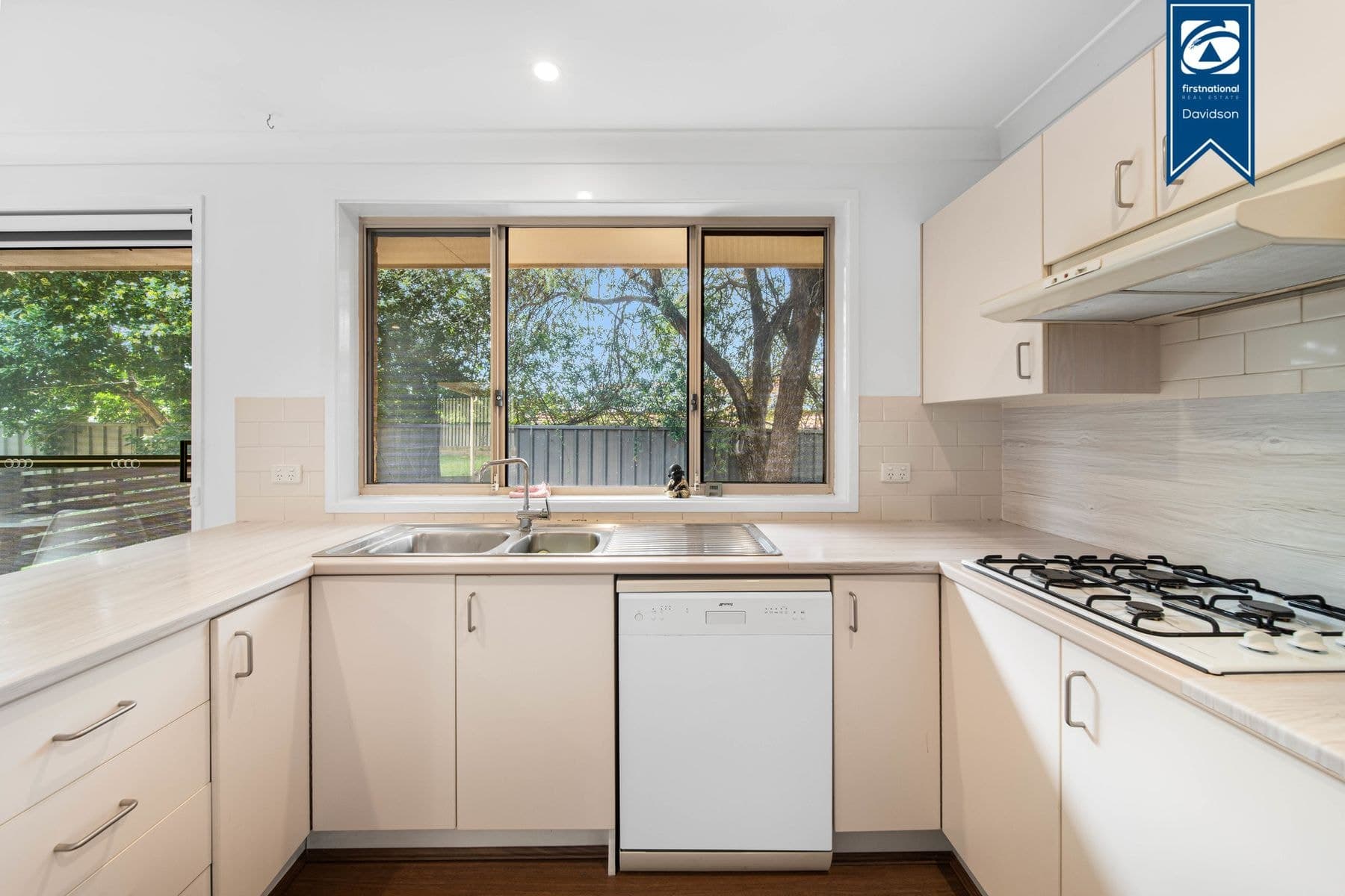 9 Saddle Row, Holsworthy, NSW 2173, Holsworthy - Thumbnail 5