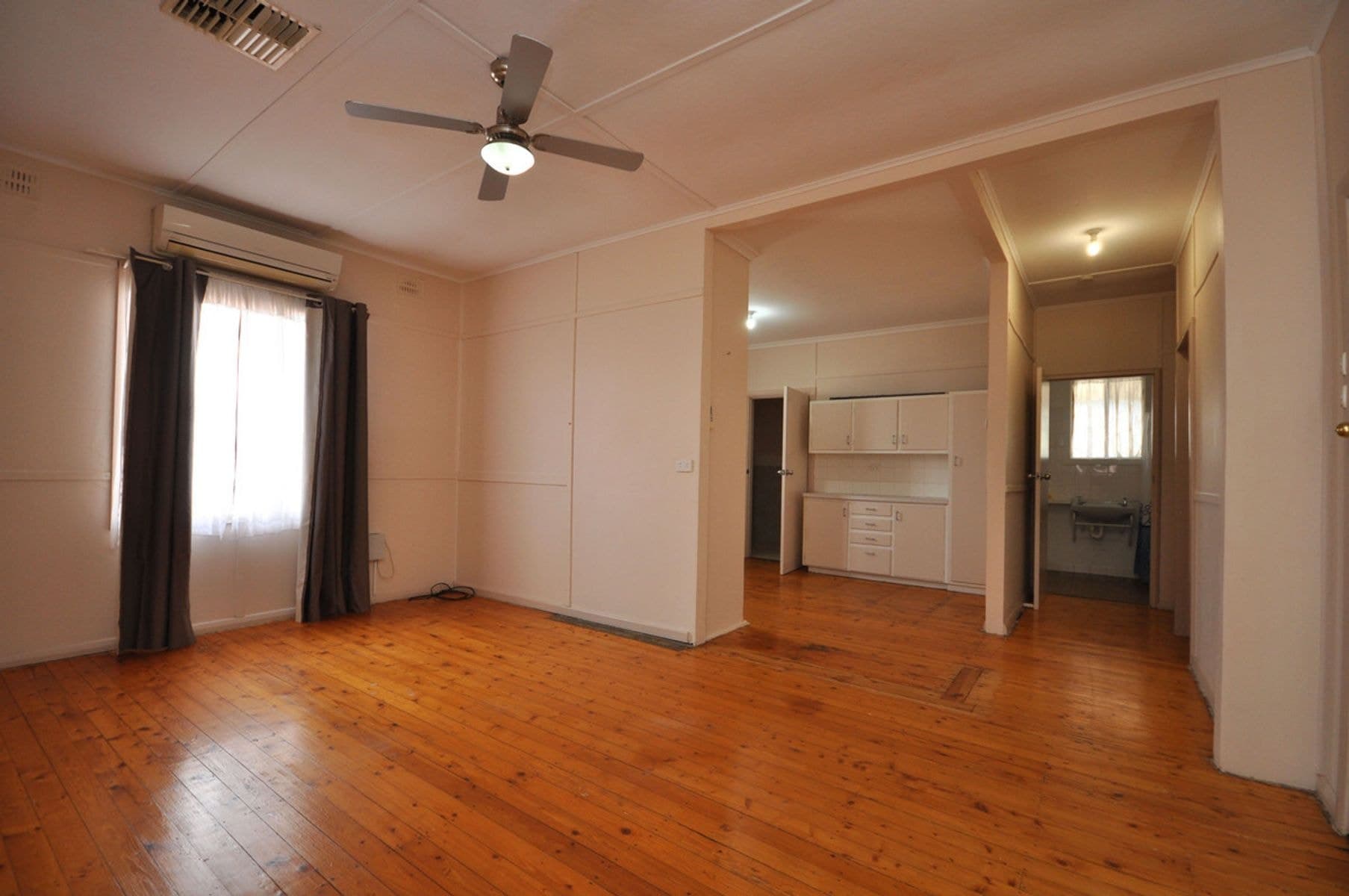 1 Carrig Avenue, Port Augusta SA 5700, Port Augusta - Thumbnail 4