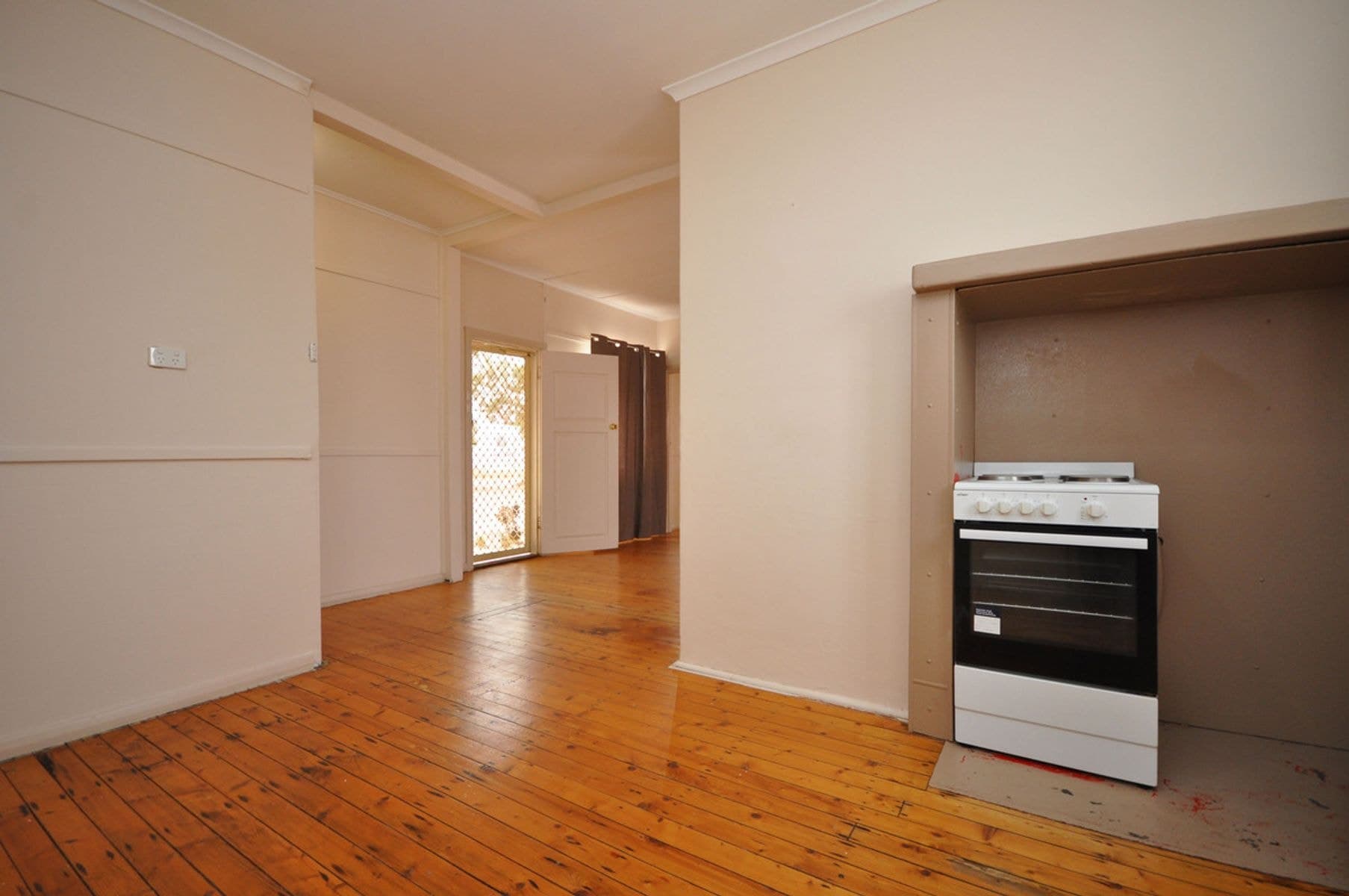 1 Carrig Avenue, Port Augusta SA 5700, Port Augusta - Thumbnail 5