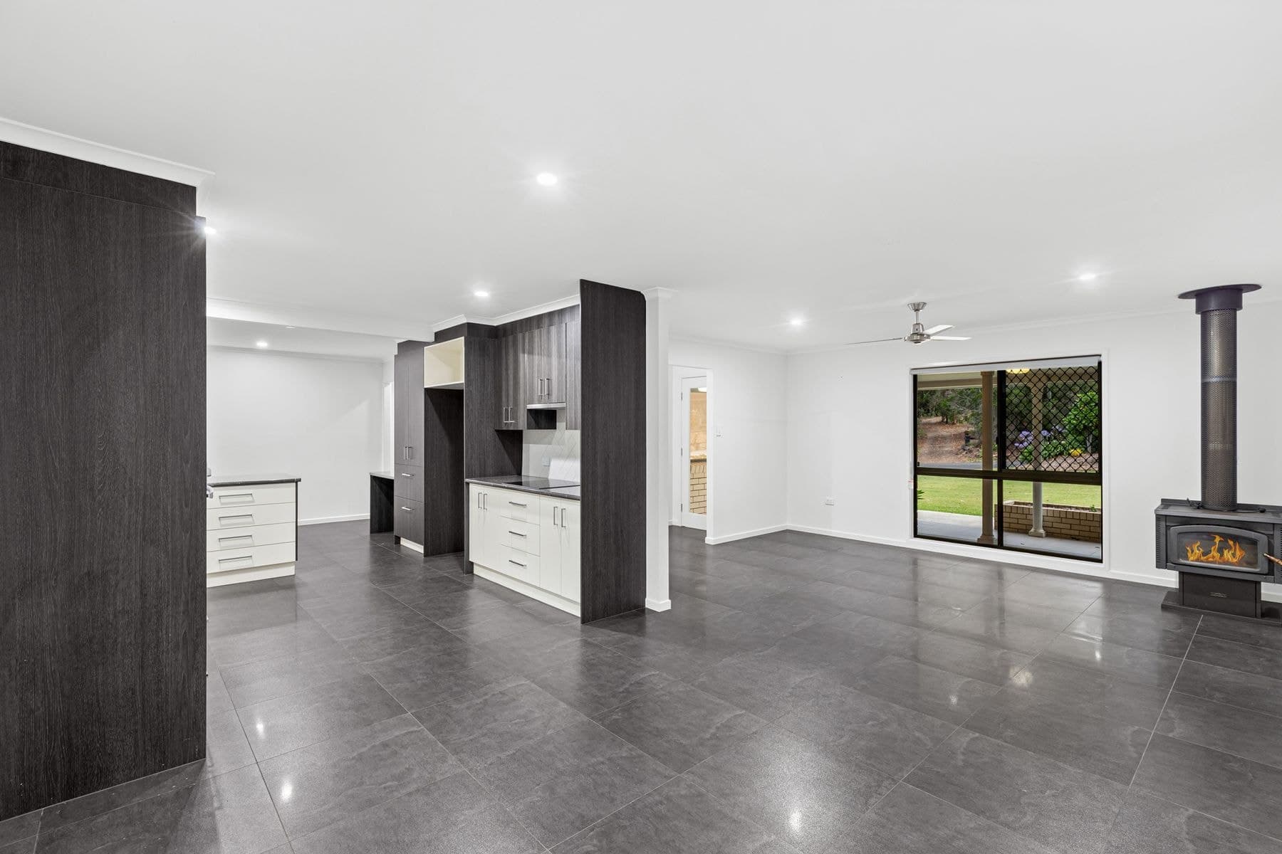 19 Johnstone Road, Southside QLD 4570, Southside - Thumbnail 5