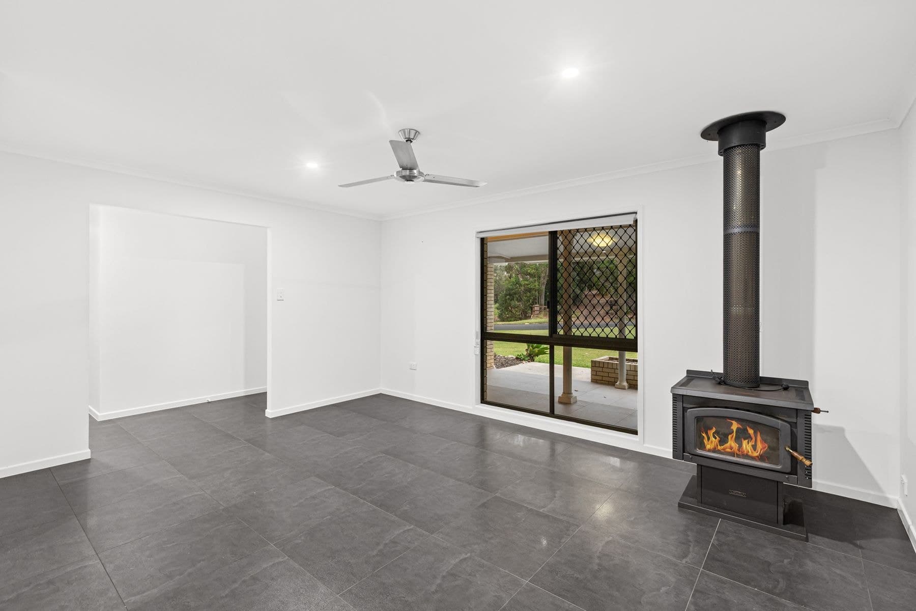 19 Johnstone Road, Southside QLD 4570, Southside - Thumbnail 7