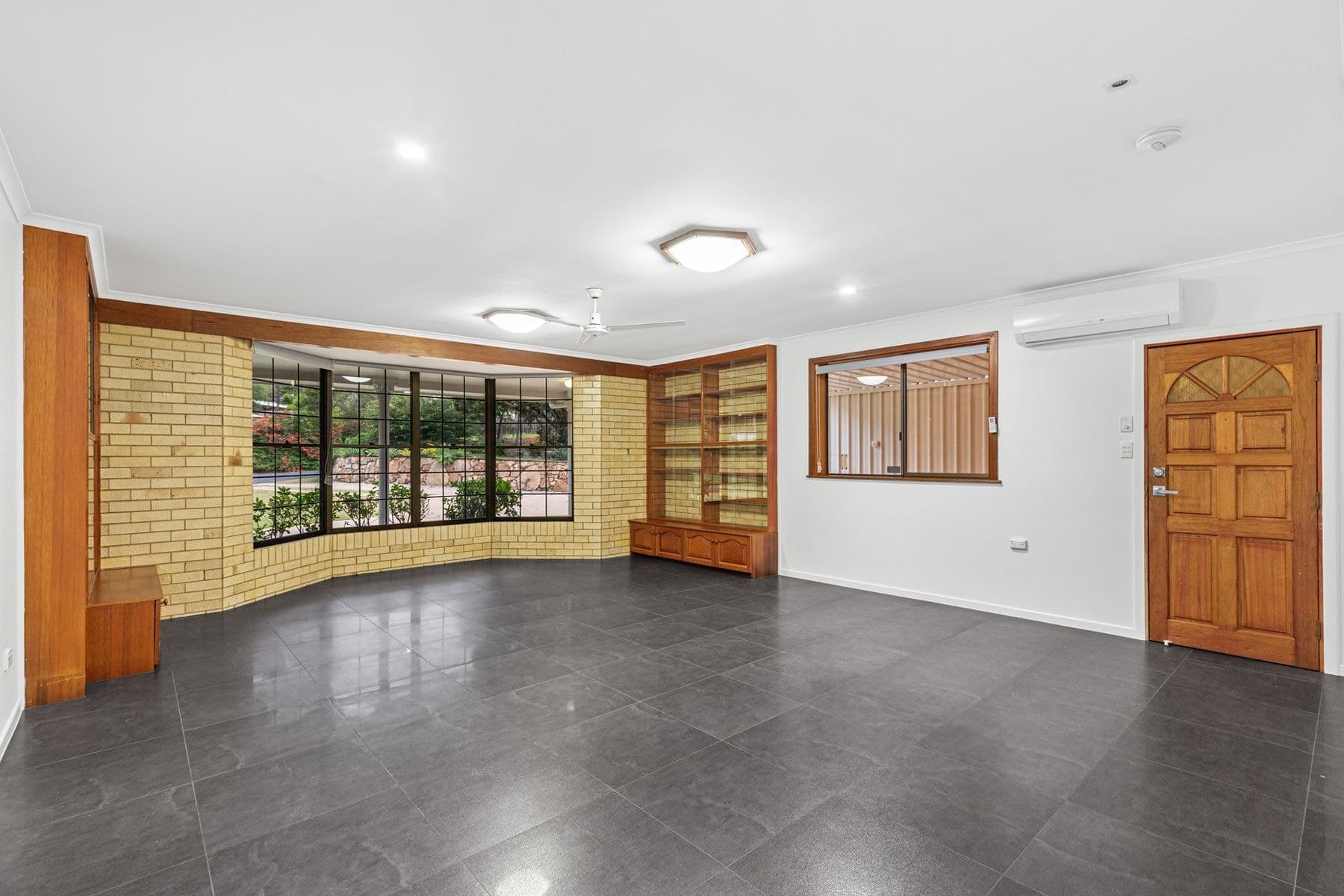 19 Johnstone Road, Southside QLD 4570, Southside - Thumbnail 8