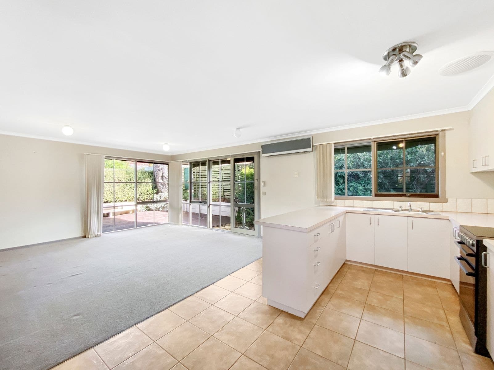 3/16 Park Street, Bright VIC 3741, Bright - Thumbnail 3