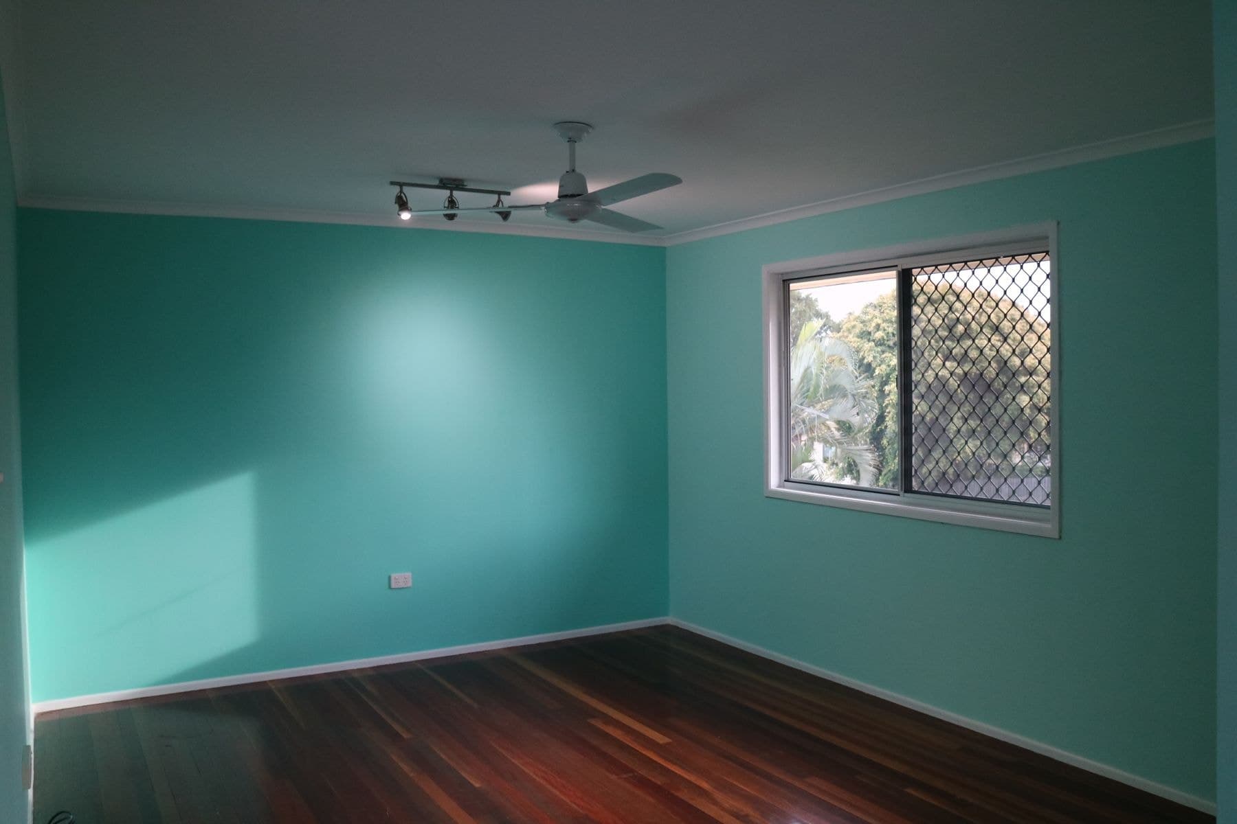 4 Charles Taylor Street, Sarina QLD 4737, Sarina - Thumbnail 4