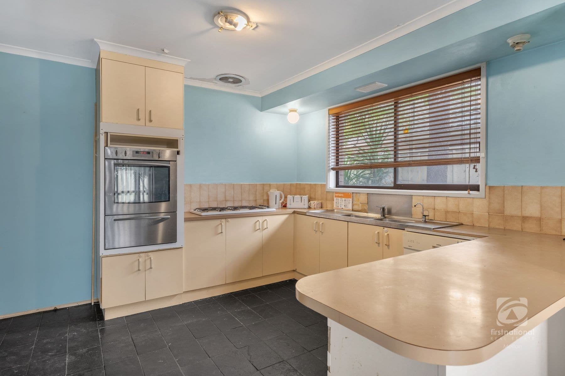 12 Murray Street, Melton South VIC 3338, Melton South - Thumbnail 4