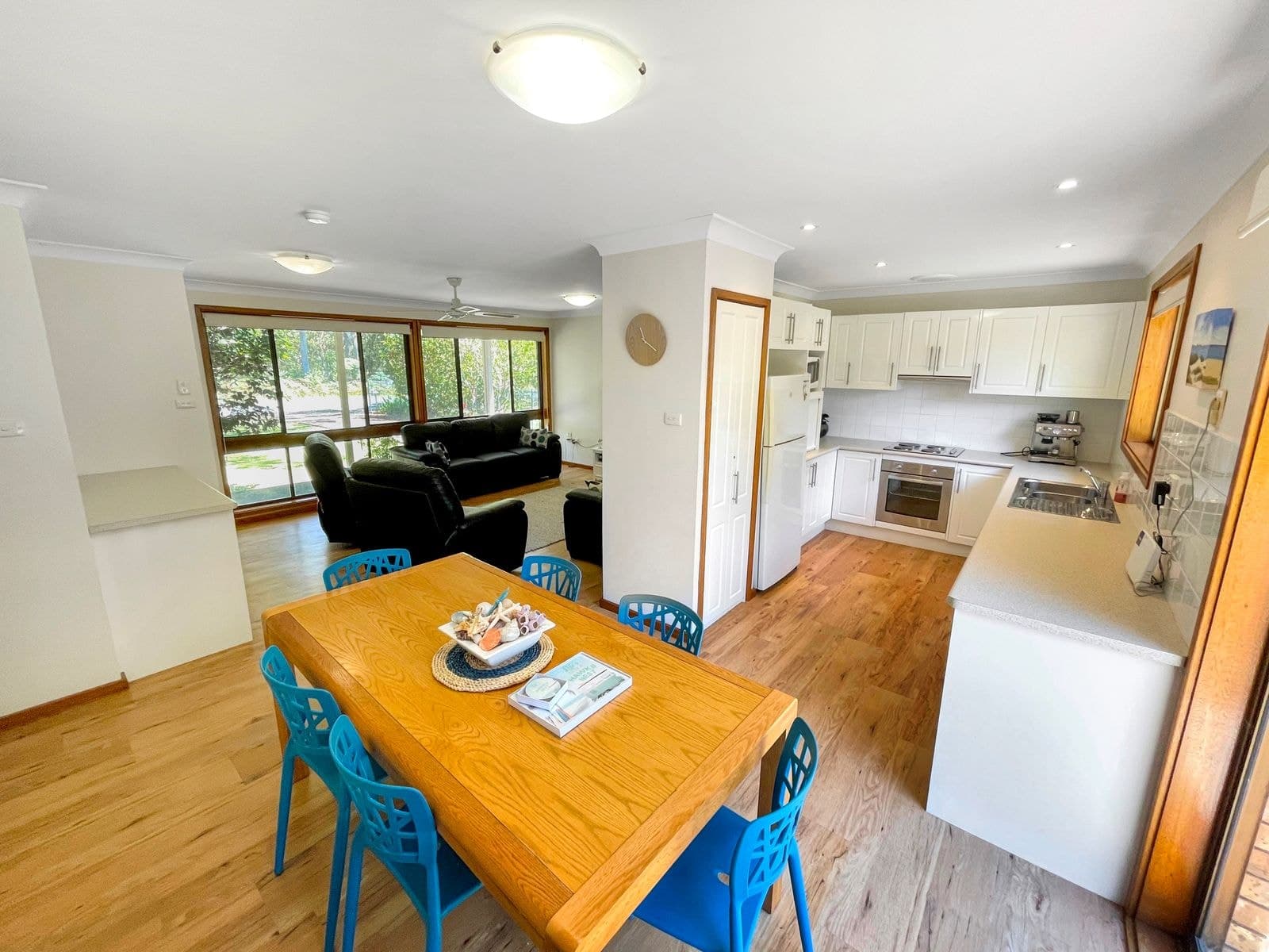 27 Tuloa Avenue, Hawks Nest NSW 2324, Hawks Nest - Thumbnail 3