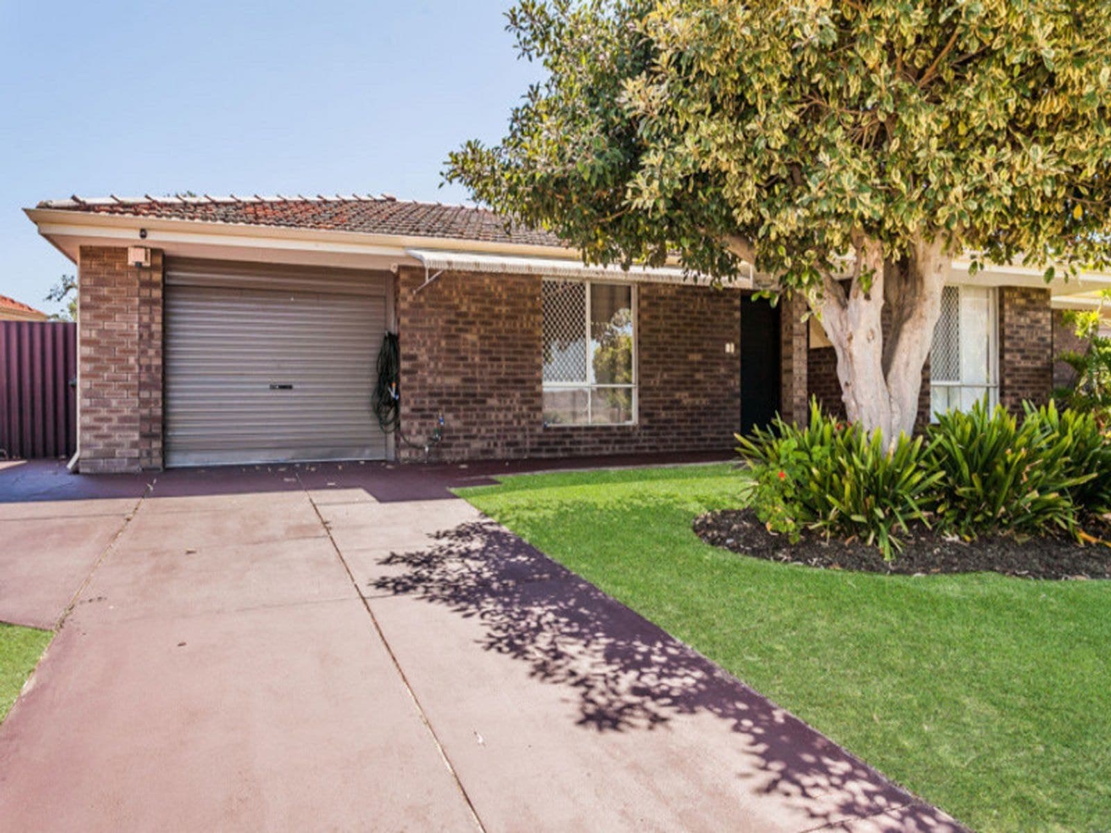 16 Stephen Street, Queens Park WA 6107, Queens Park - Image 1