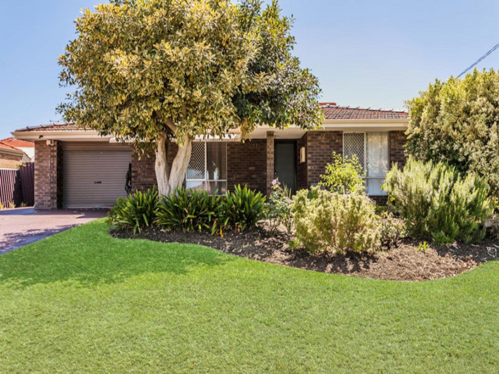 16 Stephen Street, Queens Park WA 6107, Queens Park - Thumbnail 2