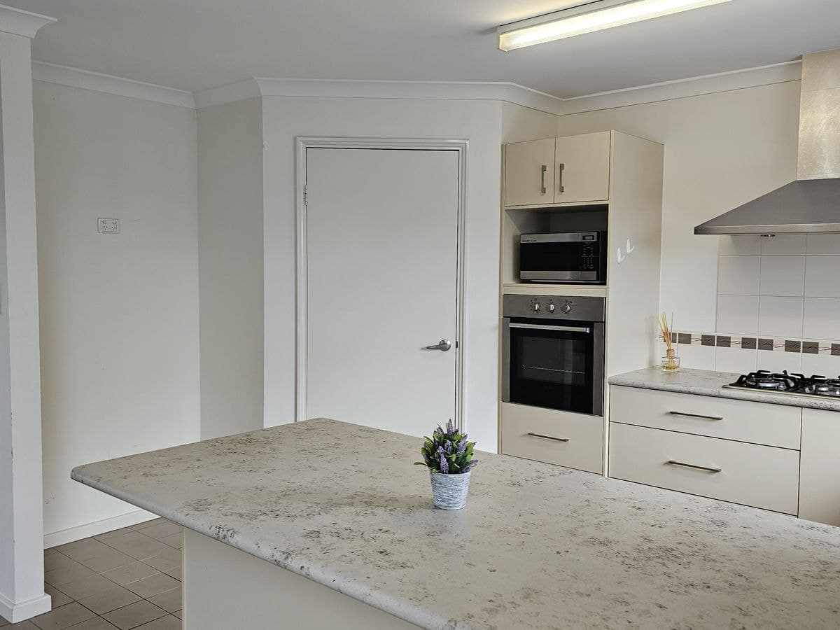 28 Cooper Lane, Walpole, Walpole - Thumbnail 5