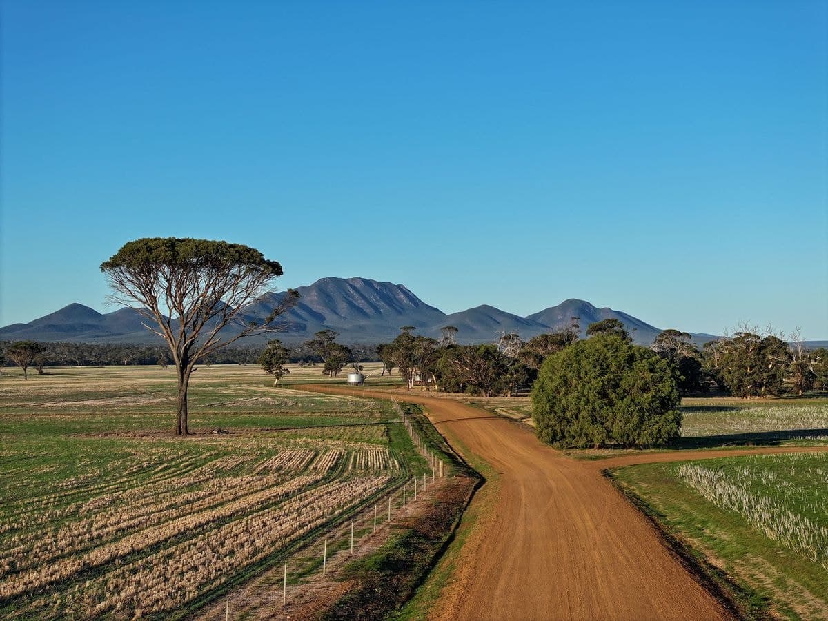 712 View Range Road, Kendenup, Kendenup - Thumbnail 3