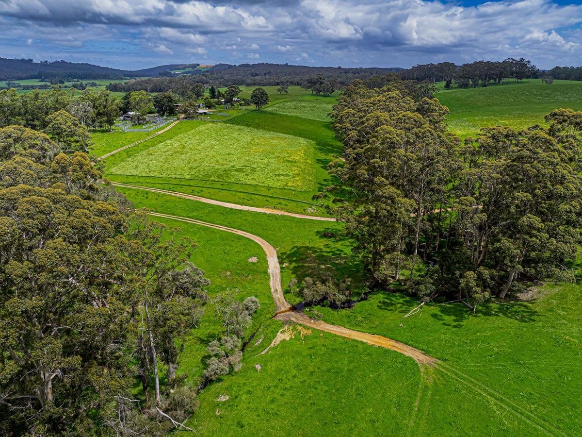 114 Walter Pierce Road, Hazelvale, Hazelvale - Thumbnail 2