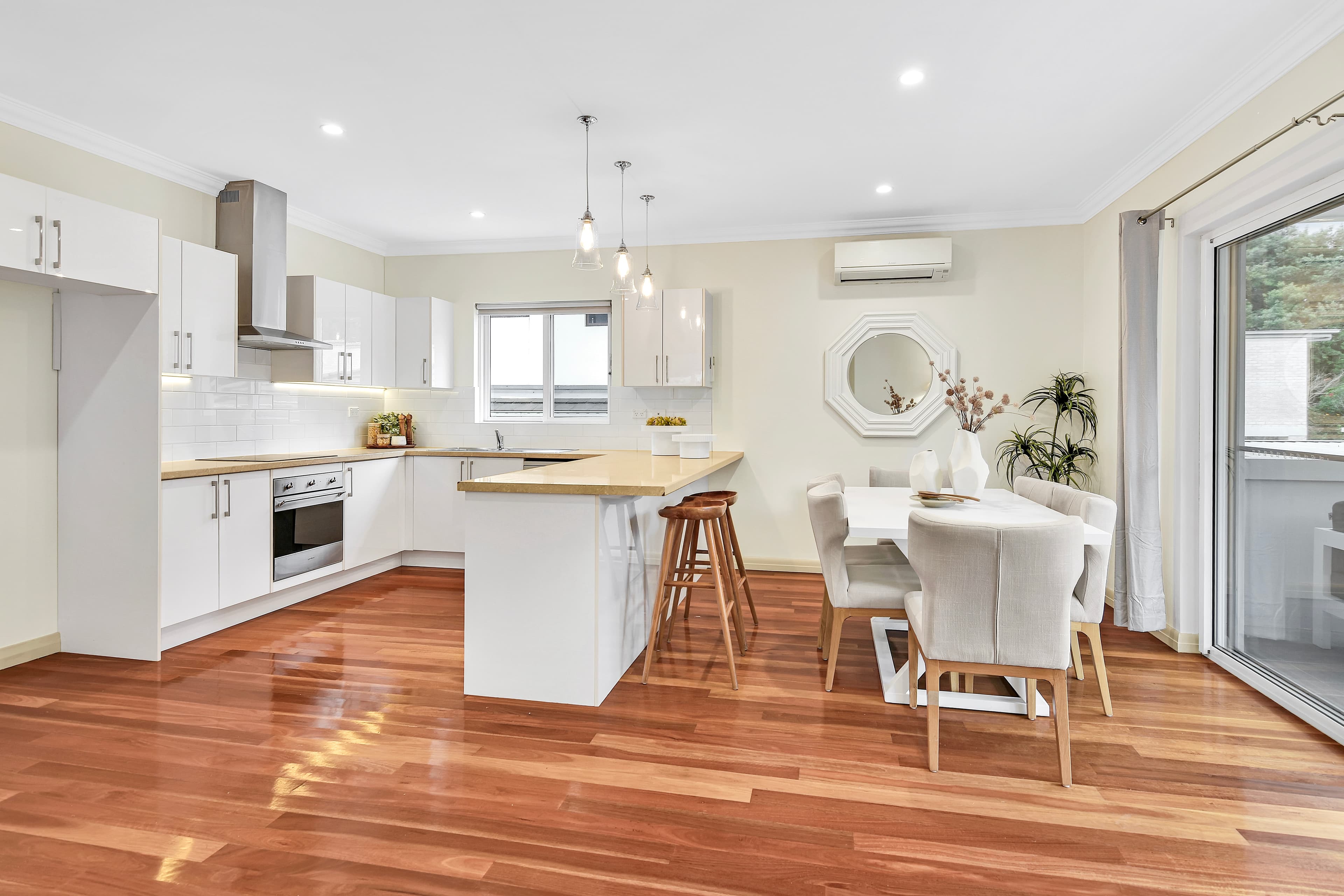 27 Royal Street, Chatswood, Chatswood - Thumbnail 3