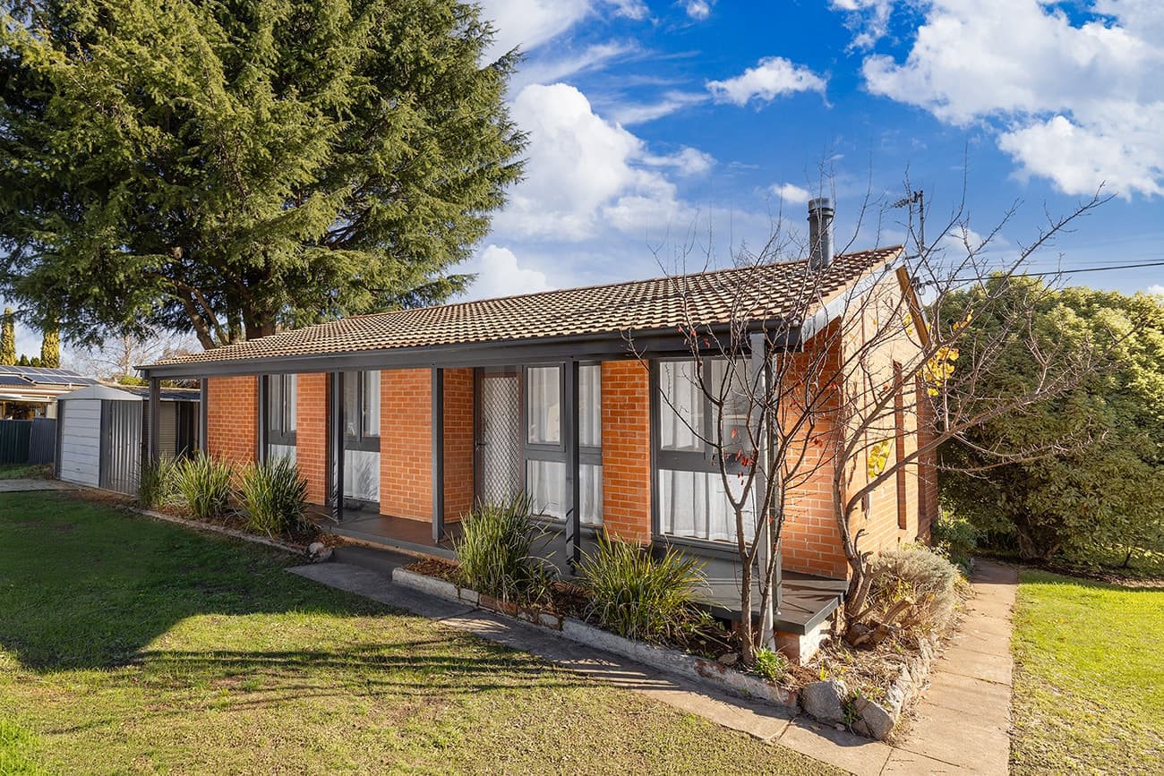 23 Bundarra Crescent, Orange, Orange - Image 1