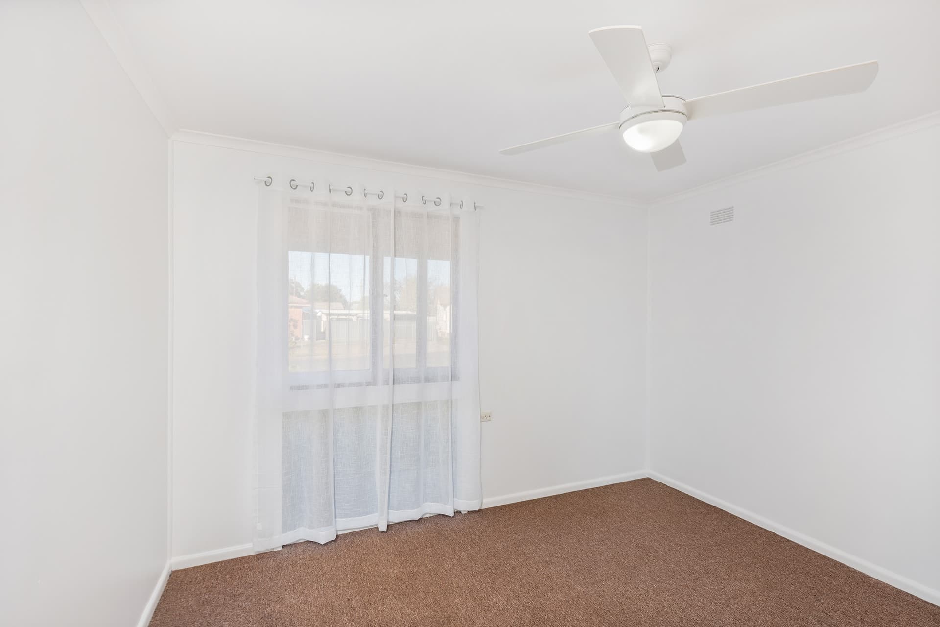 23 Bundarra Crescent, Orange, Orange - Thumbnail 6