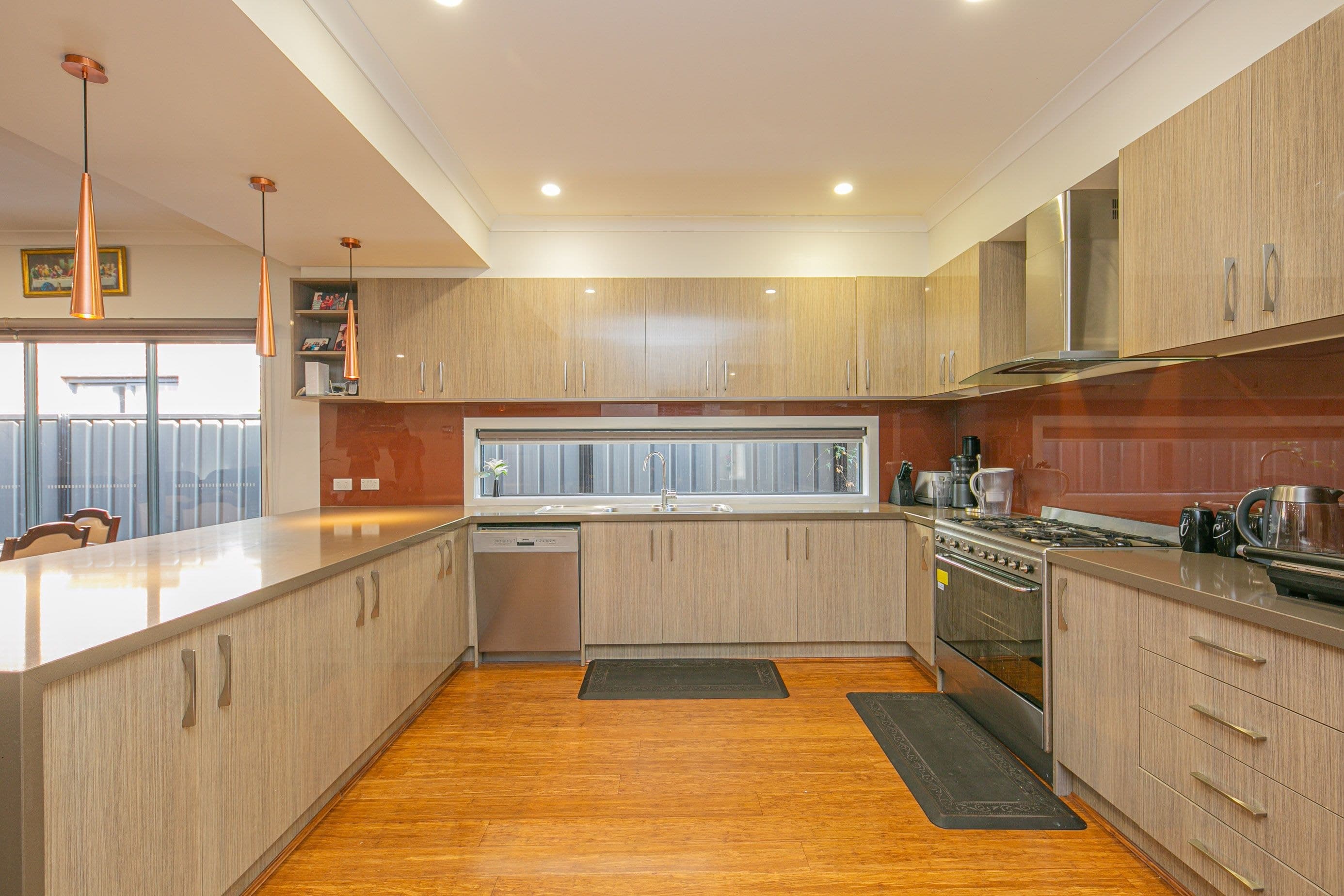 5 Hollingrove Avenue, Clyde North VIC 3978, Clyde North - Thumbnail 6